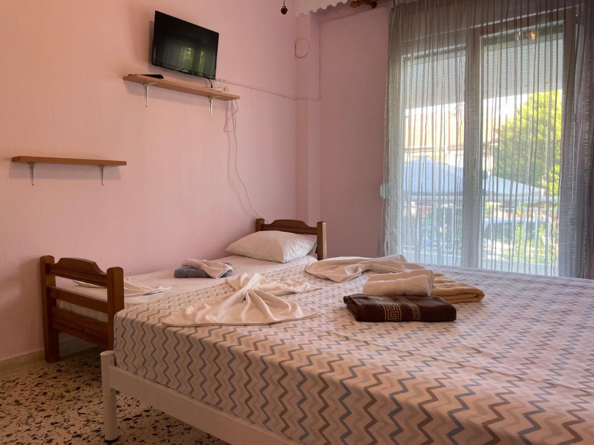 Villa Maria Petru 伊里斯斯 外观 照片