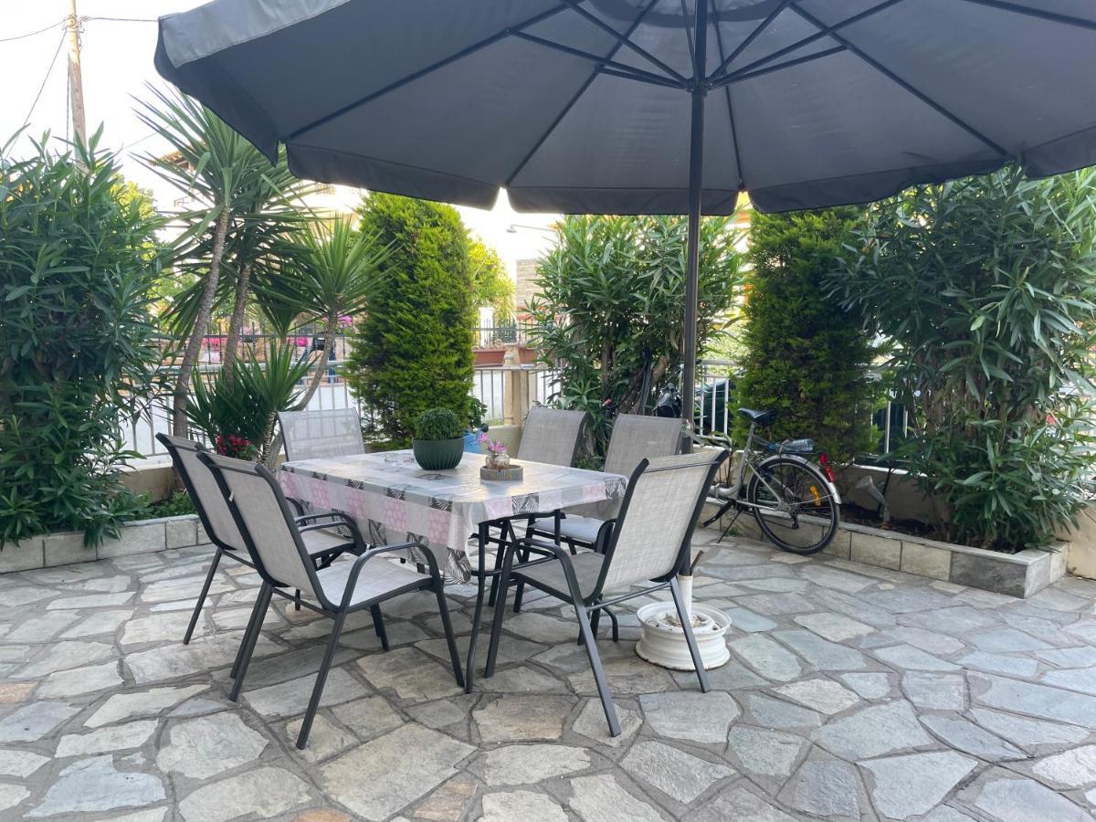 Villa Maria Petru 伊里斯斯 外观 照片