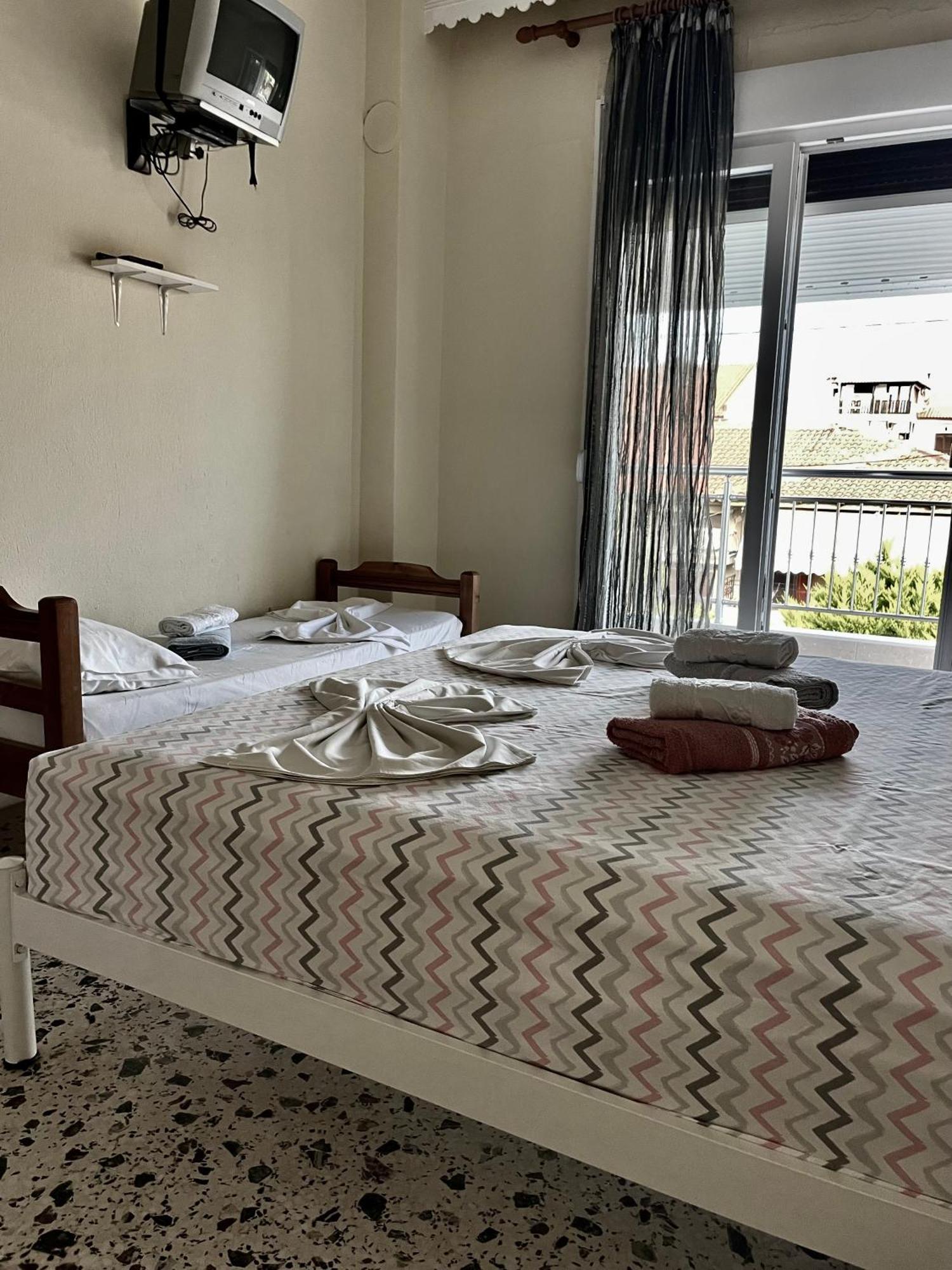 Villa Maria Petru 伊里斯斯 外观 照片